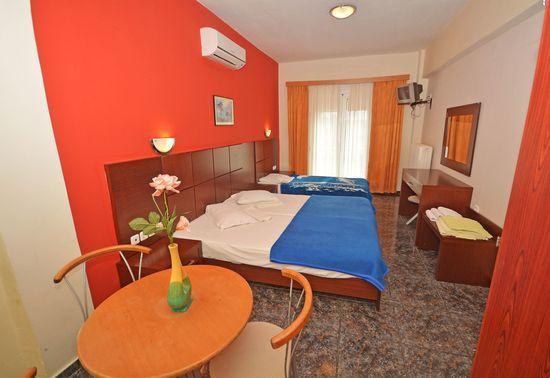 Hotel Dias Apartment Makrygialos Exteriör bild
